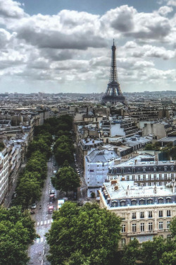 italian-luxury:Paris View by Jussi Lyons