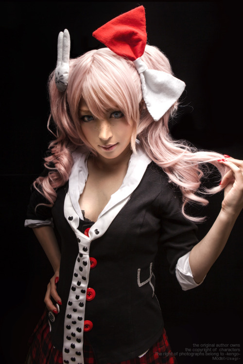 Junko Enoshima - Usagi Photographer - Kengo