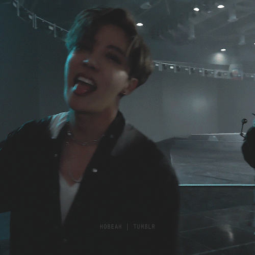 16/30 Days Of Jung Hoseok ➝ I Can’t Do This Anymore :) Vid Cr. Moajmjk00 
