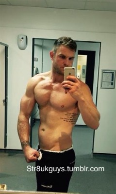 str8ukguys:  Jimmy, 27, Dorset, UK