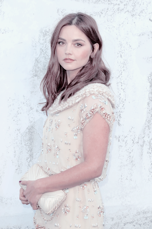 jencolemandaily: Jenna Coleman attends the Serpentine Gallery Summer Party 2018 at Kensington Garden