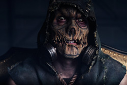 diaryof-alittleswitch:  longlivethebat-universe:  Scarecrow from Arkham Knight cosplay by Rich Johnson   Omg. Wow 