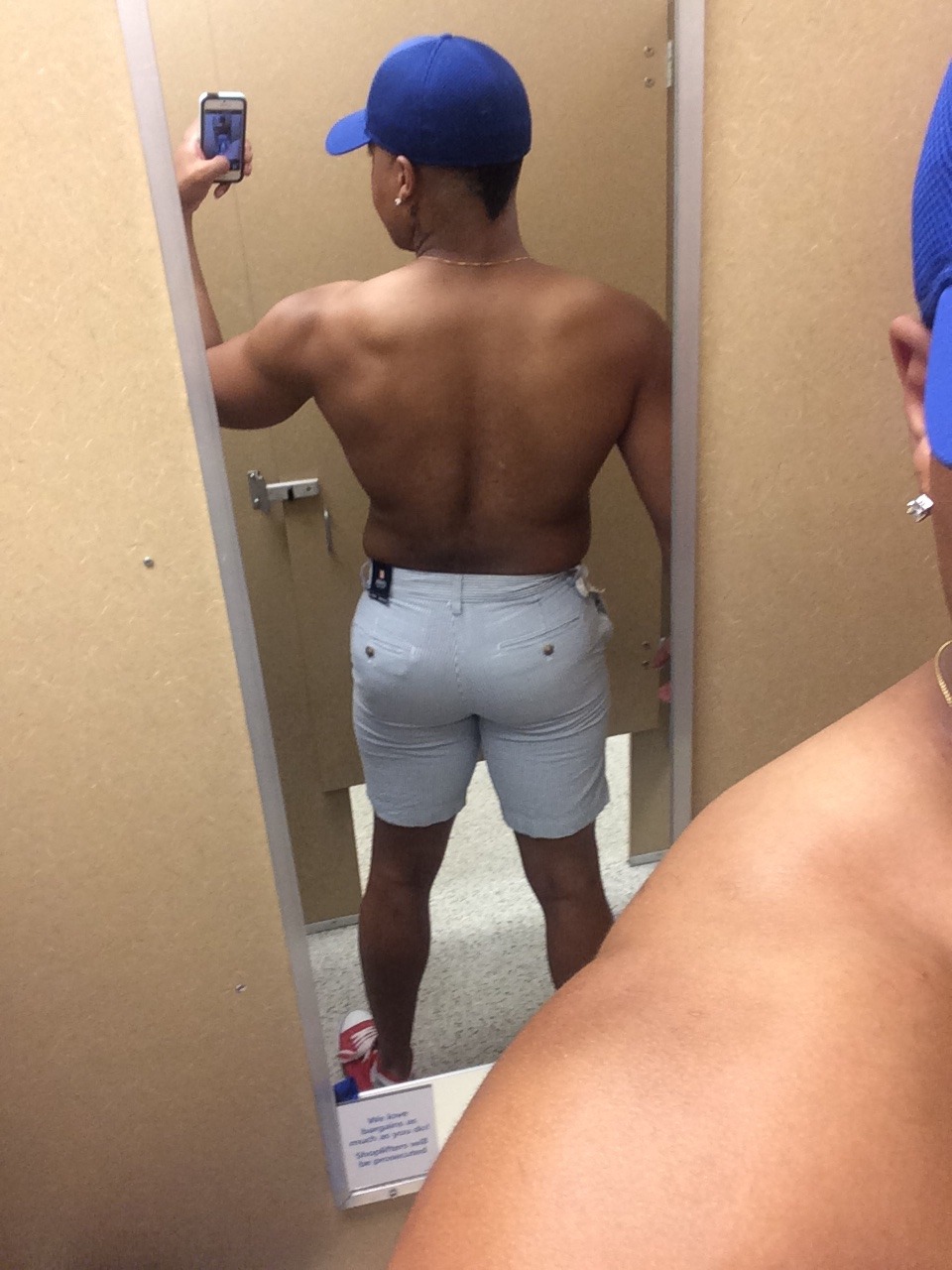 princedhunglow:  Debating on whether to get these shorts and shirt 😉
