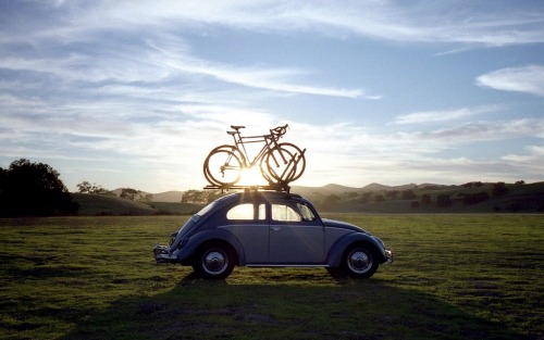 bikeplanet:Matsfro’s Bug loaded down! https://twocirclescycling.tumblr.com/