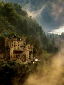 westeastsouthnorth: Hohenschwangau, Germany