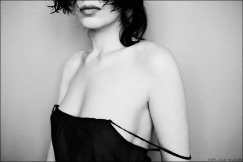 eloge-du-rien:  © Nina Ai-Artyan