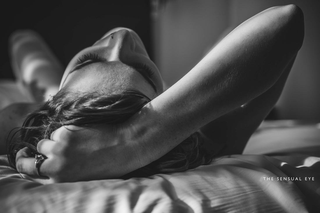 thesensualeye:   Models: lyssclarke, Alex (Kitten)  