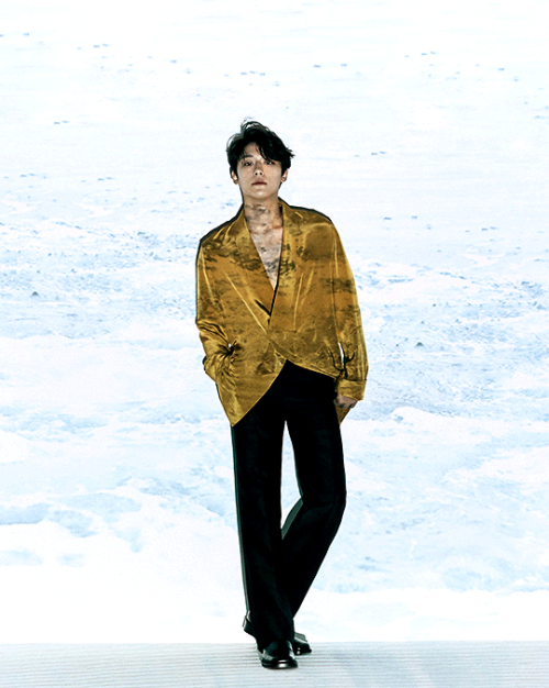 yoonsoo:  LEE DO HYUN W Korea / October 2020 Issue › ph. Kim Sun Hye 