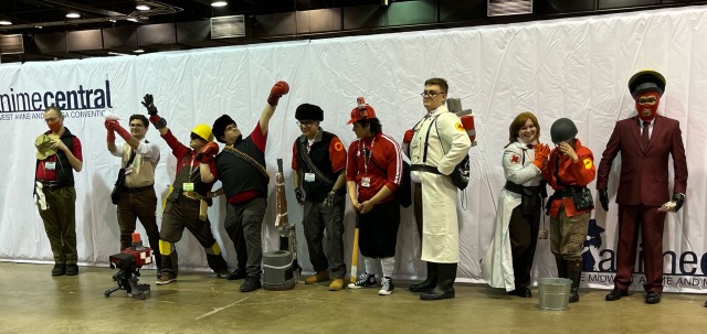 I can't believe I forgot to post these! Some fun tf2 cosplay pictures I got at ACEN 2023! I'm the short blu engineer