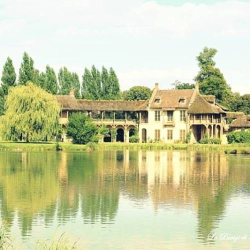 Le Hameau de la Reine at the Petit Trianon during our Marie Antoinette tour of 2016 Versailles. #mar