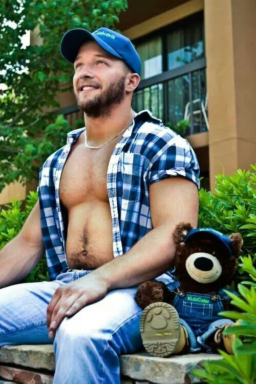 sdbboy69:  Adorable ♥ and the teddy bear is cute too.