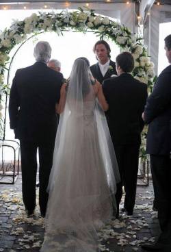 geneviievers:  Jared proved more traditional than Gen: “He wanted our pictures taken after we were married. It was really important to him to NOT see me in my dress,” Gen said. And Jared had already scored considerable points with her family by calling