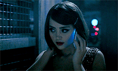 gilderoys:♕ clara in series eight—8.08 mummy on the orient expressshut up and give me some planets!