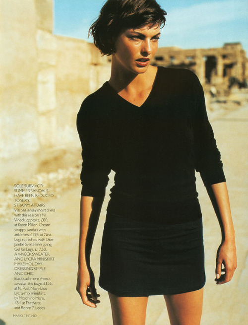 emmagleason:UK Vogue May 1997 | Linda Evangelista by Mario Testino