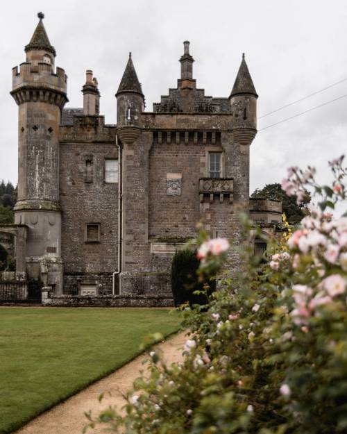 jacindaelena: Abbotsford House, Scotland by whatstacydid