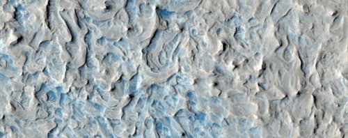 vulcanette:“NASA has just released 2,540 gorgeous new photos of Mars.”