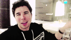 ugly-nat:   haechxnie: Ay Willy, no escondas tus celos detras de esa sonrisa 7u7