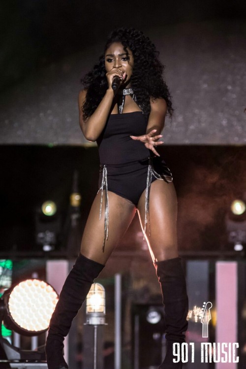 Normani performing at the MMVAs