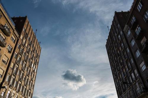 #budapest #bplove #deak #skyporn #cloud #sunny #building #brick #sky #architecture #nikon #digital #