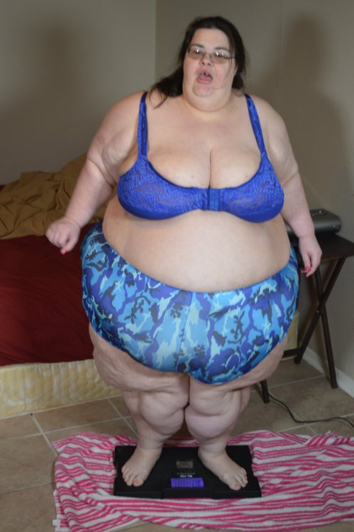 bigssbbwguy:Big Momma Kat