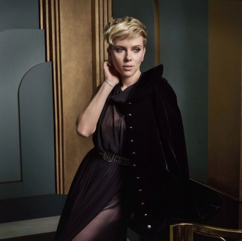 fateisnotastraightroad:Scarlett Johansson - Vanity Fair Oscar Party Portrait 2017