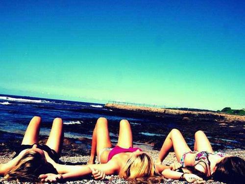 BEACH  @weheartit.com http://whrt.it/10c4m8M