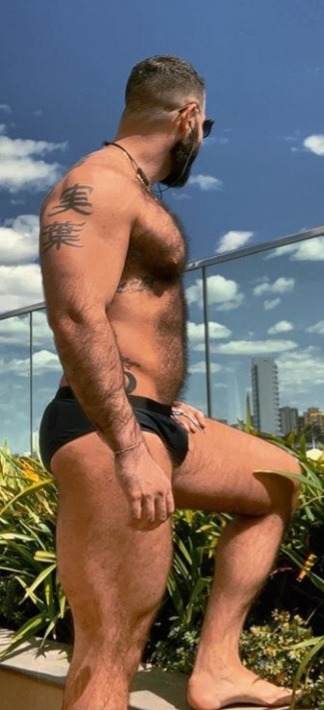 Speedobuttandtaint:masculinitydefinition:sexymenmmmm:http://Masculinitydefinition.tumblr.com