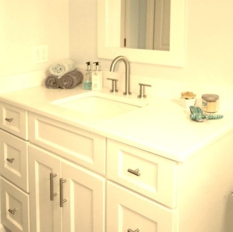 Transitional Bathroom - Kids