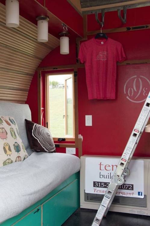 builtsosmall-campervantravels: america-living: Tiny House/Tear Drop Trailer Combination Wow. Very di