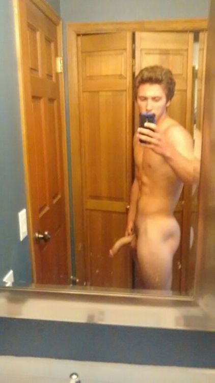 straightmanlover:  Sexy ass submission with a big ass dick