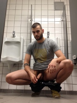 softissexy:  Bathroom foreskin 