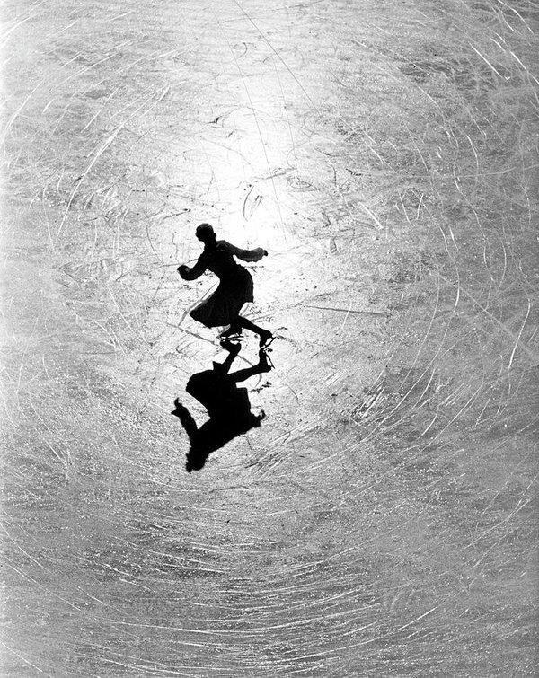 birdsong217:“Alfred Eisenstaedt. Austrian ice skating champion Melitta Brunner rehearsing in St. Moritz. Switzerland, 1932.”