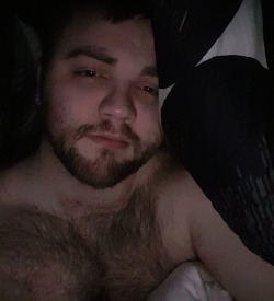 itsazachontitan:Really wanting cuddles…