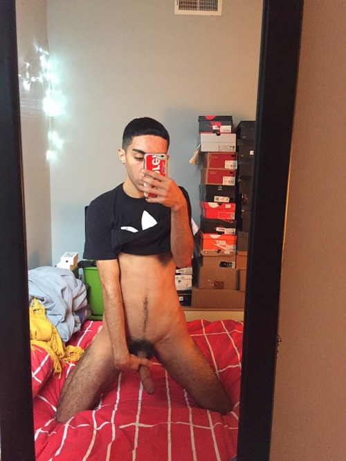 johnthottie:  had to come back and break adult photos