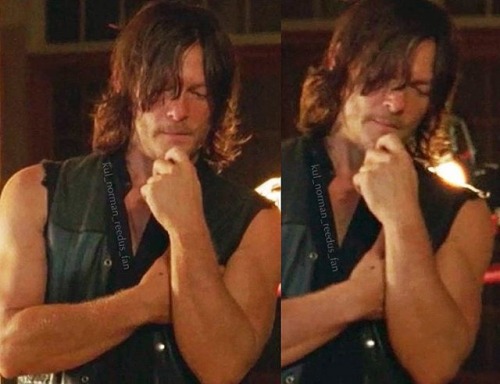 reedus-place:  His hair though.  I want to adult photos
