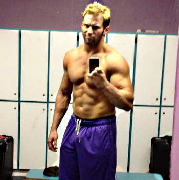 wwe-4ever:  Zack Ryder + Instagram + Body  FUCK!!! That body is amazing!!!
