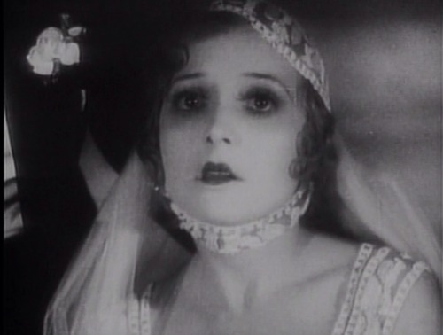 zgmfd:White Zombie (1932)