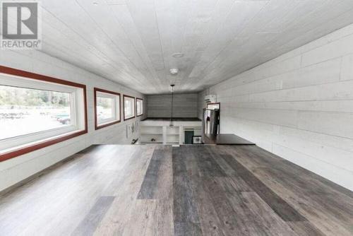 dreamhousetogo:  Tiny house for sale in Ontario, porn pictures