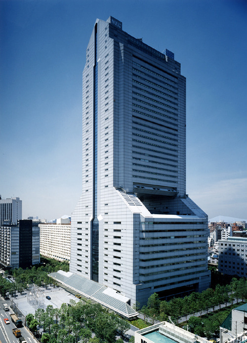 80sretroelectro: NEC Supertower, Tokyo (Japan), by NIKKEN SEKKEI, 1990.
