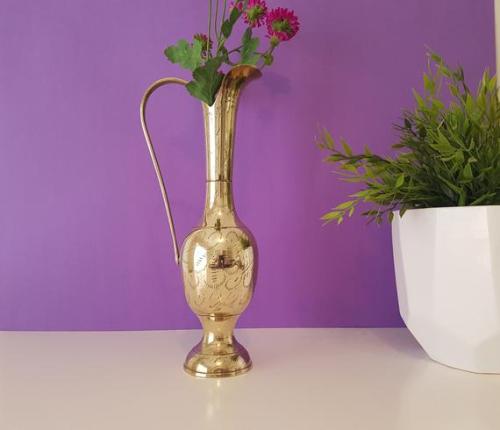 Vintage Brass Vase //SalvageonSavanna
