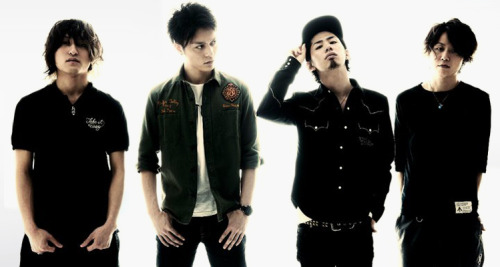 I LOVEEEEEEEE these bands, very much s2