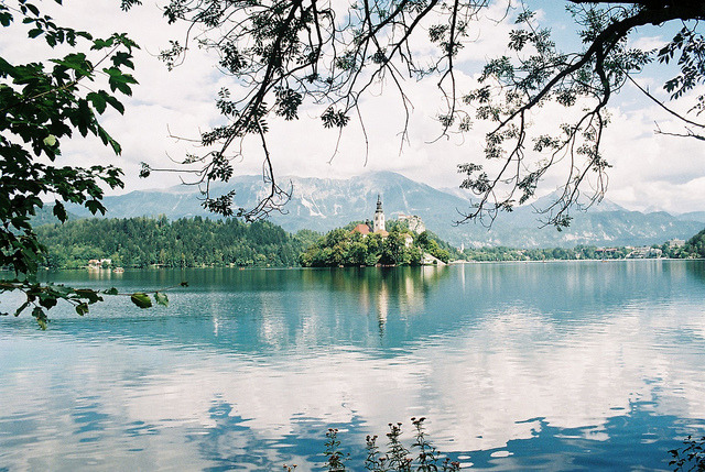 stolenfootprints:  untitled by we’re always touching by underground wires on Flickr.