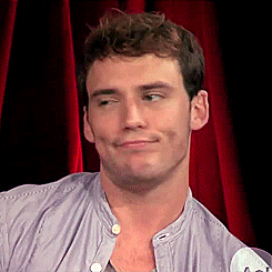 trojanfever:  oneprinceeric:  Dat wink   I will cuddle this man so hard.