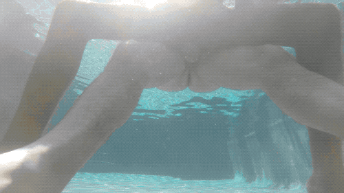 captainhook92:  Underwater Fuck https://www.xtube.com/video-watch/Underwater-Fuck-31339162
