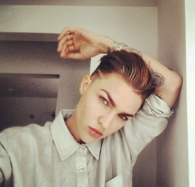eden-duh:  I think I found my future wife.  😍