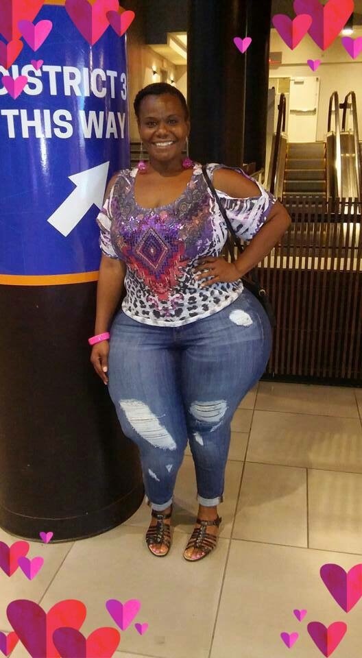 turntup69:  apollo2095:  Massive Hips Monday …. Cas Sandra  Damm!!! Them hips tho!!!