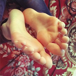 drclifffuxtable:  #feet #Füße #foot #softfeet