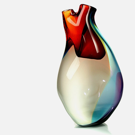 thekhooll:  Anatomical Anatomically inspired heart-shaped glass vase created by Eva
