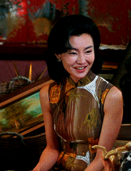 sirrogerdeakins:  Maggie Cheung wears a different cheongsam dress in each scene.