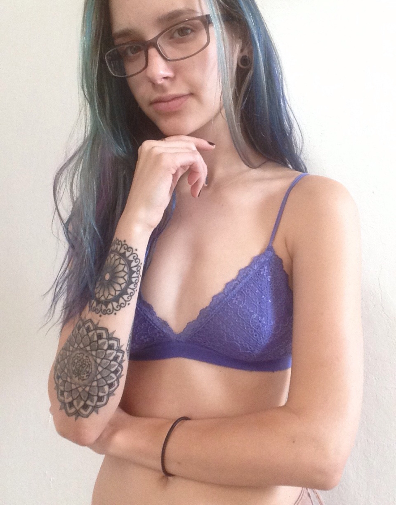 classyhotgirlswithglasses:  Jizz On Girls Glasses Cum on Glasses Pornstars with Glasses